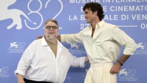 Guillermo-del-Toro_FCV-696x392