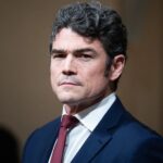 Crisis en la Casa Blanca: renuncia jefe antiterrorista y desata choque por guerra contra Irán.