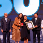 Libia Dennise reconoce a 724 docentes por su trayectoria en Guanajuato.