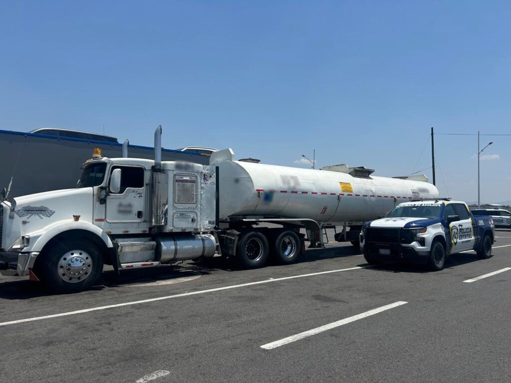 Operativo-Blindaje-Guanajuato-aseguran-42-mil-litros-de-hidrocarburo