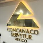 Empresarios piden aplicar la ley ante bloqueos de la CNTE y proteger la actividad económica.