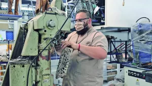 Industria del calzado llama a blindar la colaboración con el próximo gobierno de León.