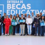 León prevé cerrar el año con más de 18 mil estudiantes beneficiados con becas.
