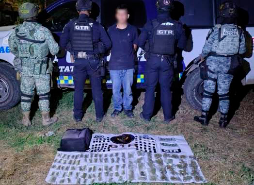 Detienen a joven con más de 500 dosis de presunta marihuana en Villagrán