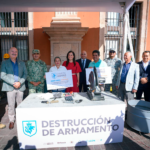 Histórico decomiso voluntario de armas en León; destruyen 131 armas entregadas por ciudadanos.